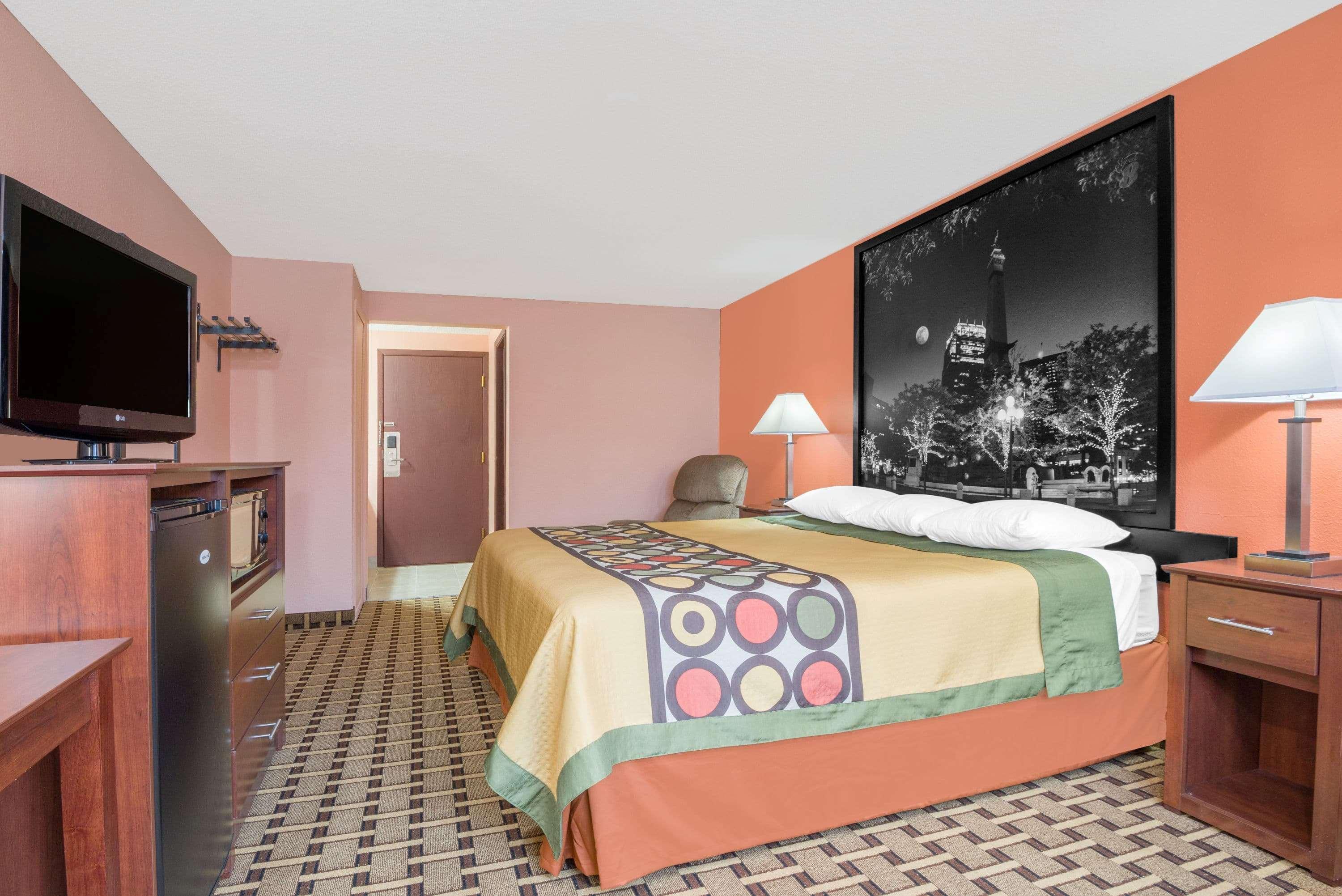 Super 8 By Wyndham Shelbyville Exterior photo
