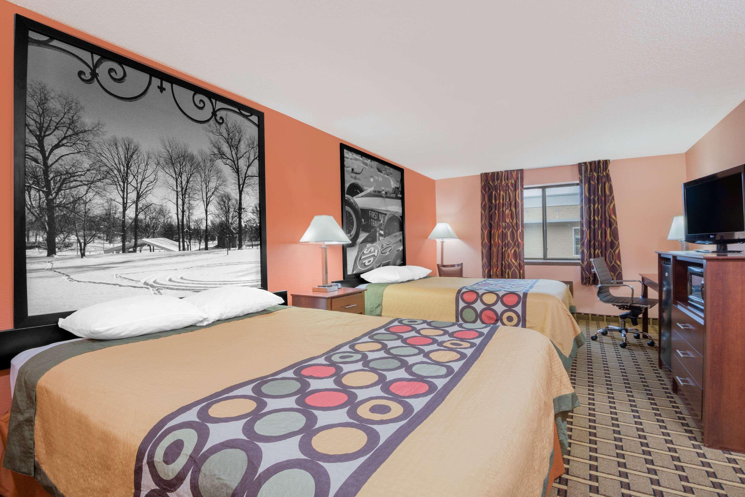 Super 8 By Wyndham Shelbyville Exterior photo
